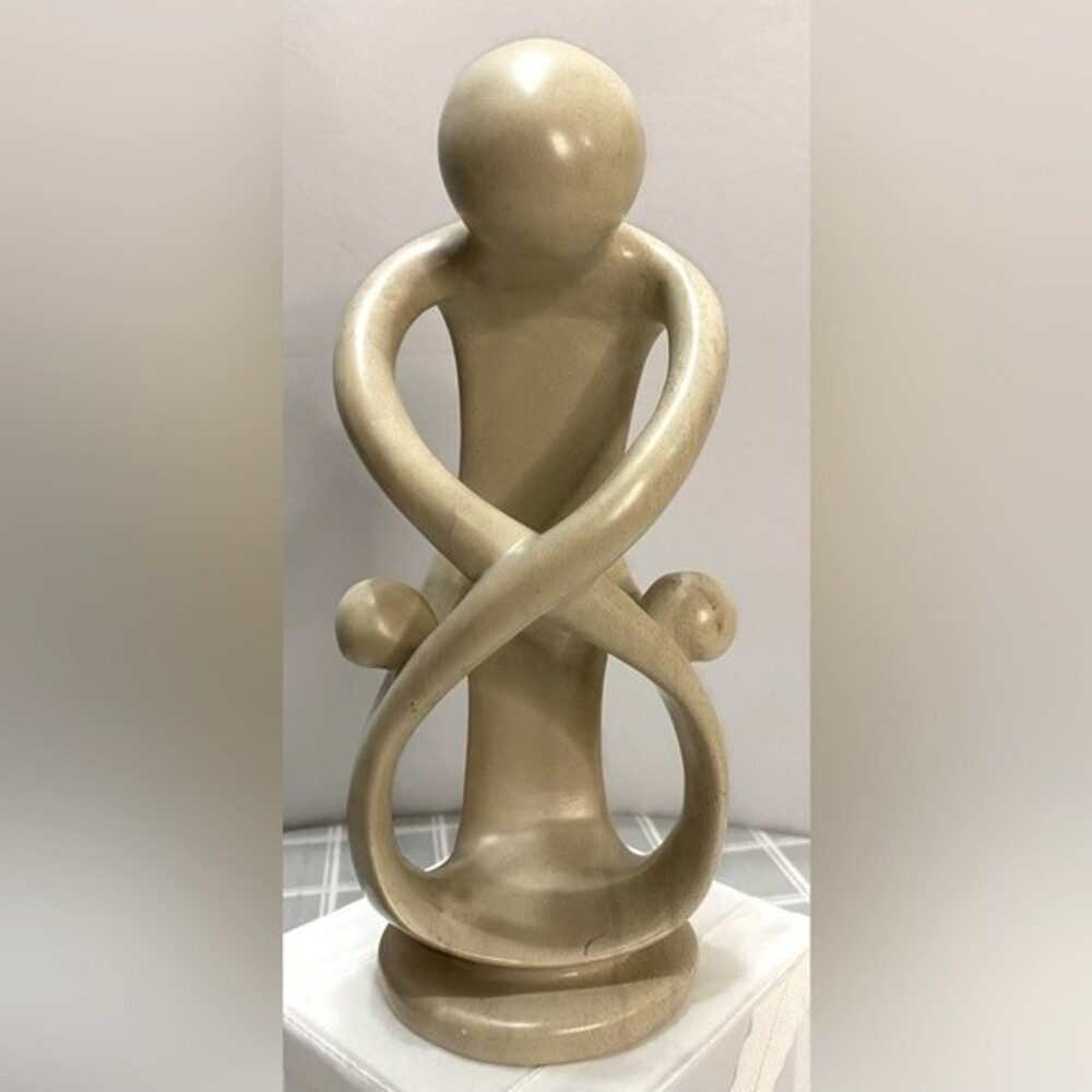Natural Soapstone Family Parent Children Statue Figurine Kenya Africa 9-1/2”